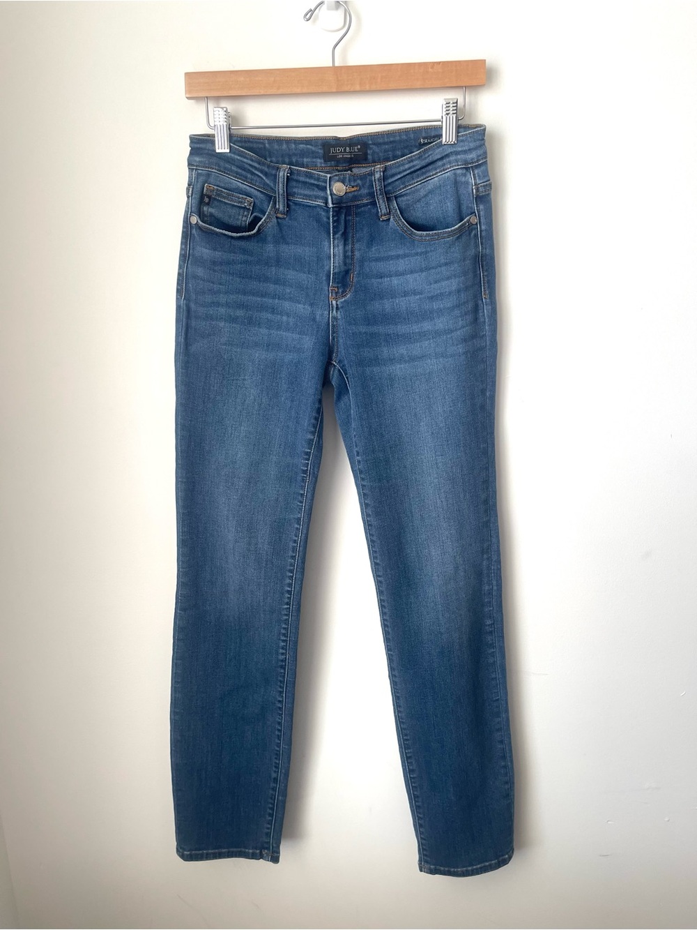 Judy Blue Women's Skinny Jeans in Medium Blue Wash size 7/28